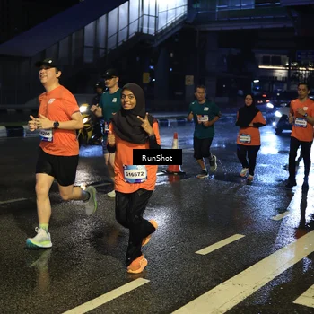 Runner Photo 7887645