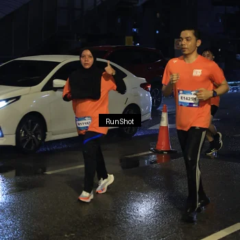 Runner Photo 7887688