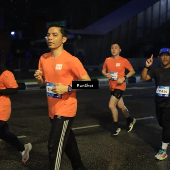 Runner Photo 7887736