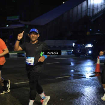 Runner Photo 7887740
