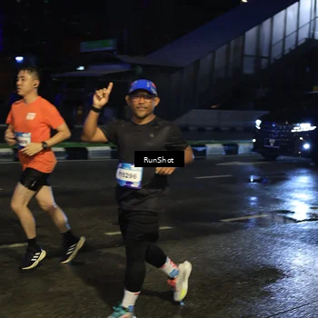 Runner Photo 7887756