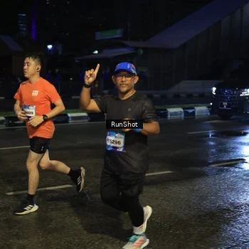Runner Photo 7887757