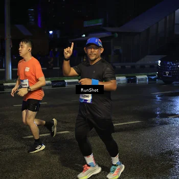 Runner Photo 7887760