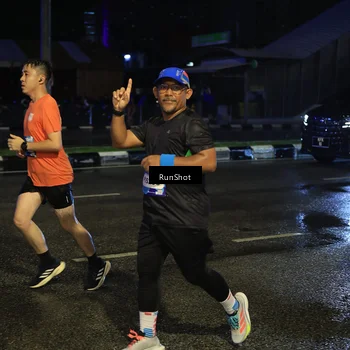 Runner Photo 7887770