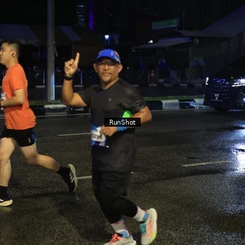 Runner Photo 7887771