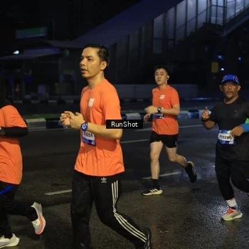 Runner Photo 7887817