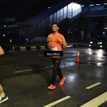 Runner Photo 7887841