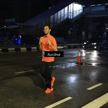 Runner Photo 7887848