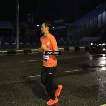 Runner Photo 7887865