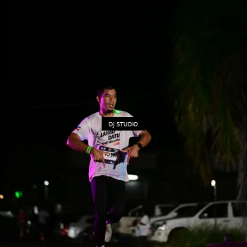Runner Photo 7887871