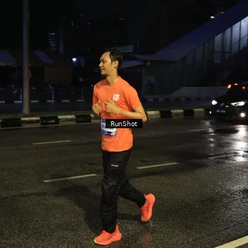 Runner Photo 7887872