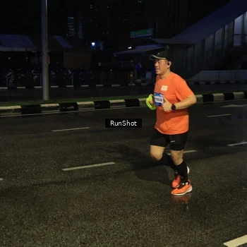 Runner Photo 7887892