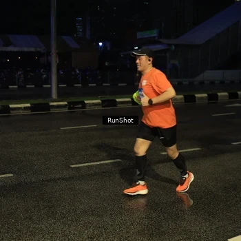 Runner Photo 7887898