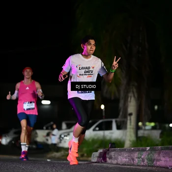 Runner Photo 7887899