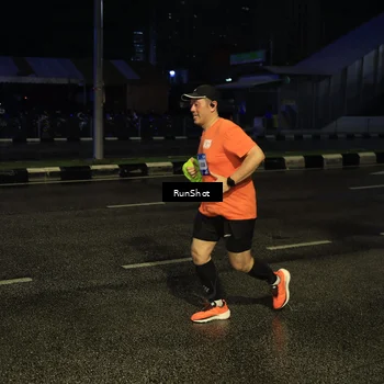 Runner Photo 7887904