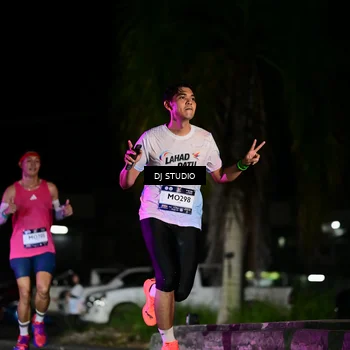 Runner Photo 7887919