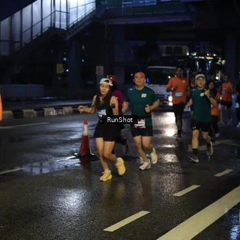 Runner Photo 7887938
