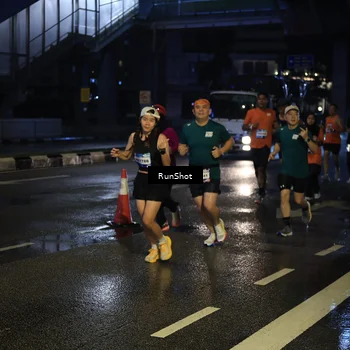 Runner Photo 7887940