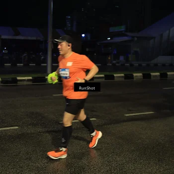 Runner Photo 7887941