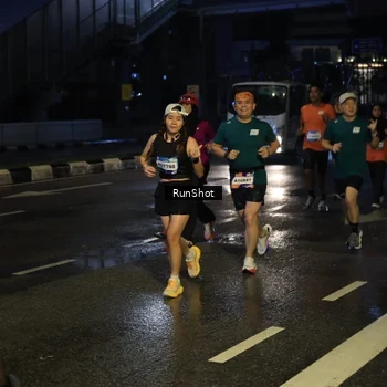 Runner Photo 7887945