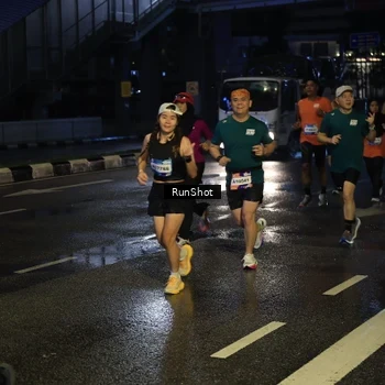 Runner Photo 7887946