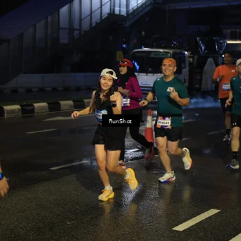 Runner Photo 7887951