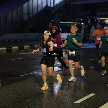Runner Photo 7887956