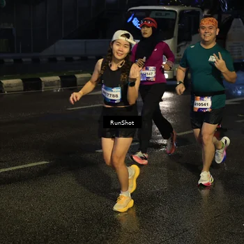 Runner Photo 7887996