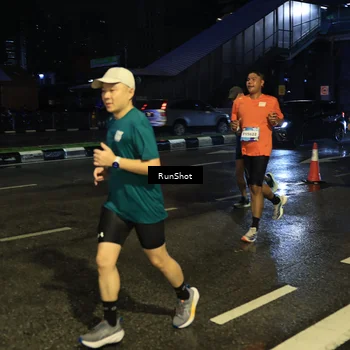 Runner Photo 7888014