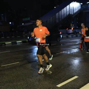 Runner Photo 7888030