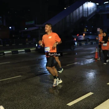 Runner Photo 7888032