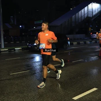 Runner Photo 7888035