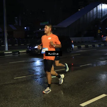 Runner Photo 7888039