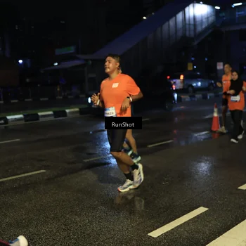 Runner Photo 7888042
