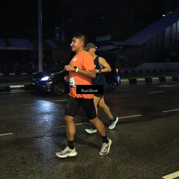 Runner Photo 7888048