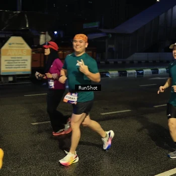 Runner Photo 7888062