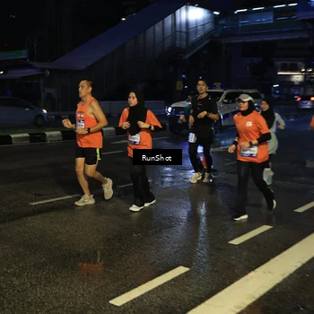 Runner Photo 7888068