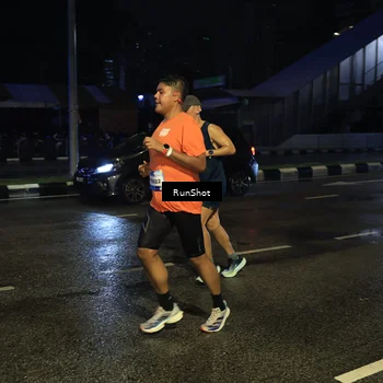 Runner Photo 7888082