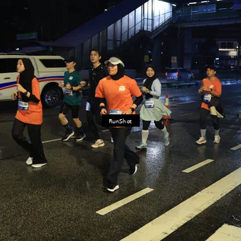 Runner Photo 7888103