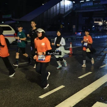 Runner Photo 7888104
