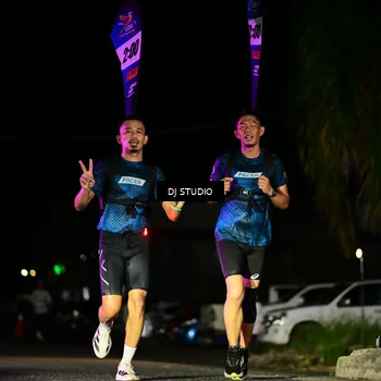 Runner Photo 7888108