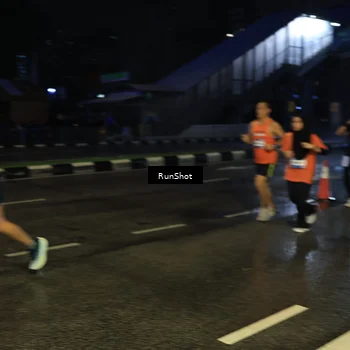Runner Photo 7888112