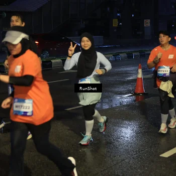 Runner Photo 7888113