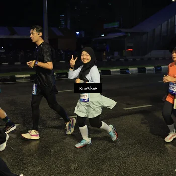Runner Photo 7888141