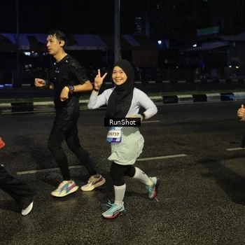 Runner Photo 7888152