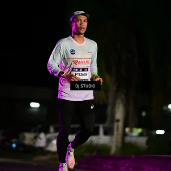 Runner Photo 7888170