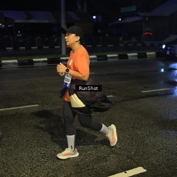 Runner Photo 7888181