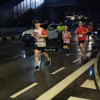 Runner Photo 7888189