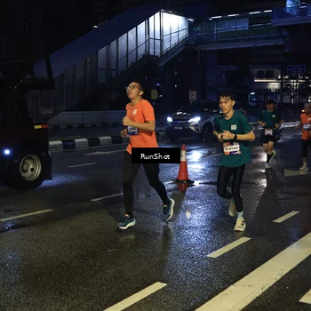 Runner Photo 7888298
