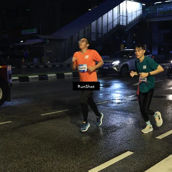 Runner Photo 7888304